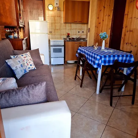 Acquamarina House Baia Holiday home *